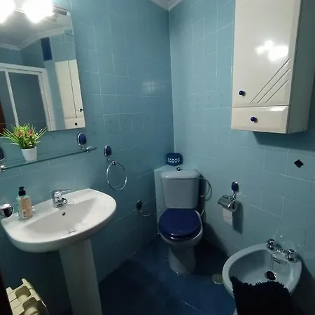 Centro Y Playa 아파트 기욘